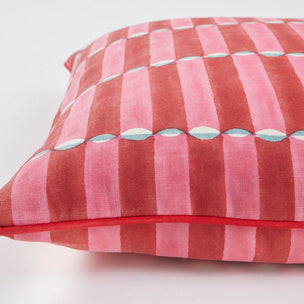 Cushion Piped Luna Pink